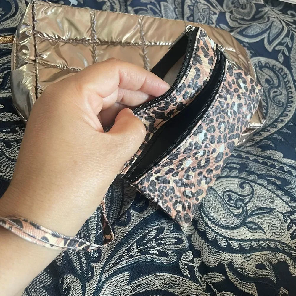 Anastasia Beverly Hills Iridescent Cosmetic zippered‎ plastic Pouch Bag Sephora